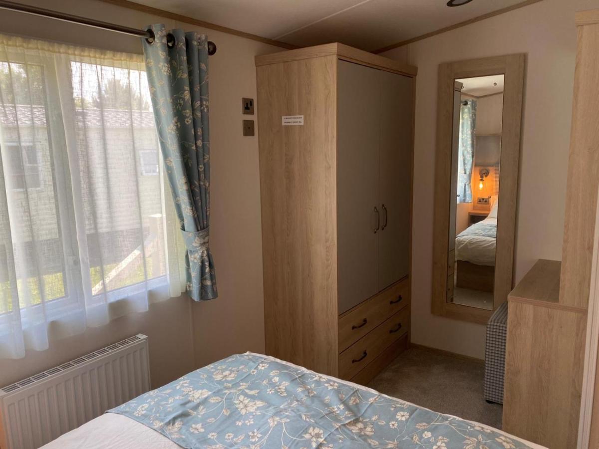 Lake District Prestige Caravan, 3 Bedrooms, Sleeps 8 On Haven Holiday Park Flookburgh Esterno foto