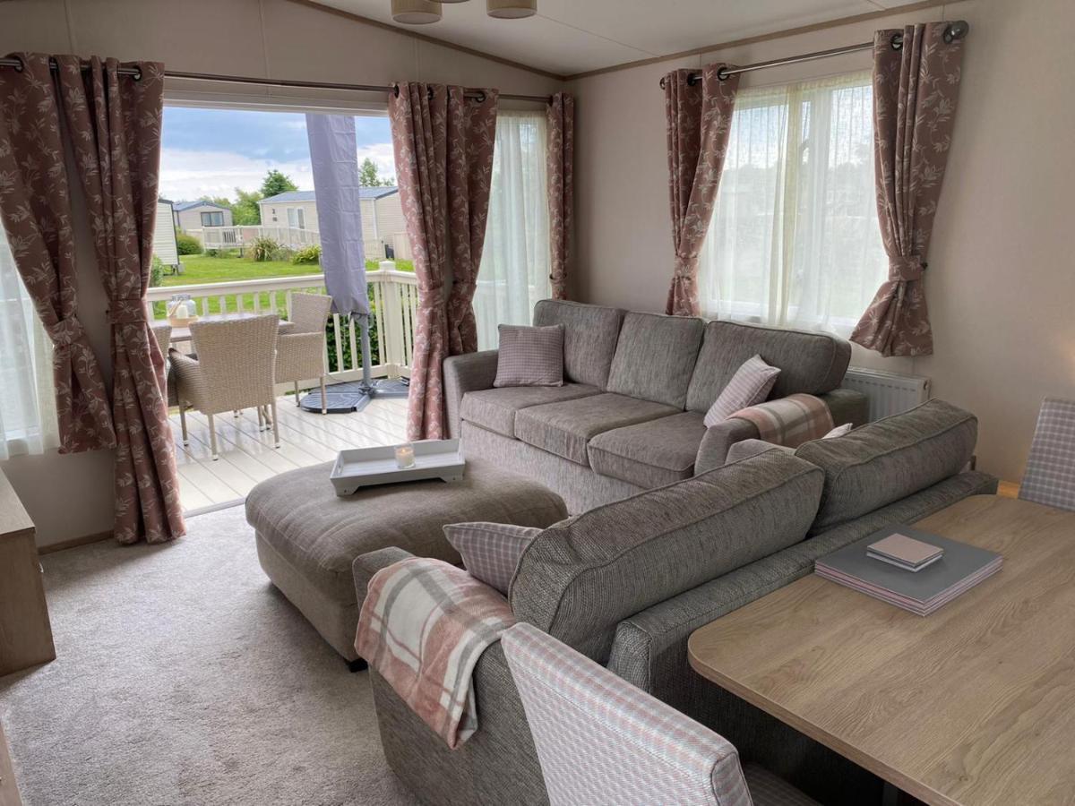 Lake District Prestige Caravan, 3 Bedrooms, Sleeps 8 On Haven Holiday Park Flookburgh Esterno foto