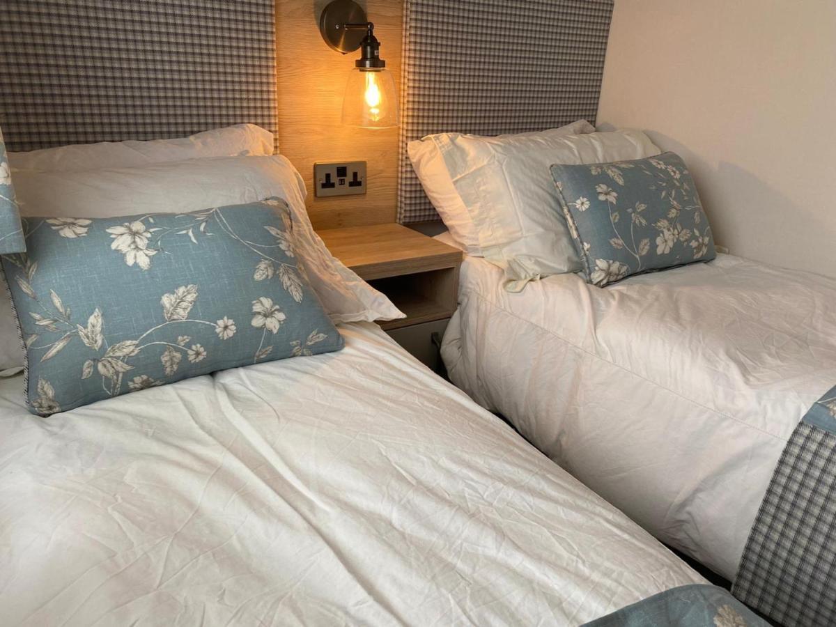 Lake District Prestige Caravan, 3 Bedrooms, Sleeps 8 On Haven Holiday Park Flookburgh Esterno foto