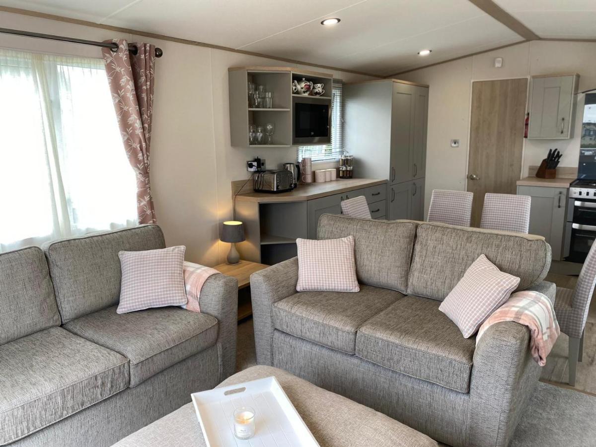 Lake District Prestige Caravan, 3 Bedrooms, Sleeps 8 On Haven Holiday Park Flookburgh Esterno foto