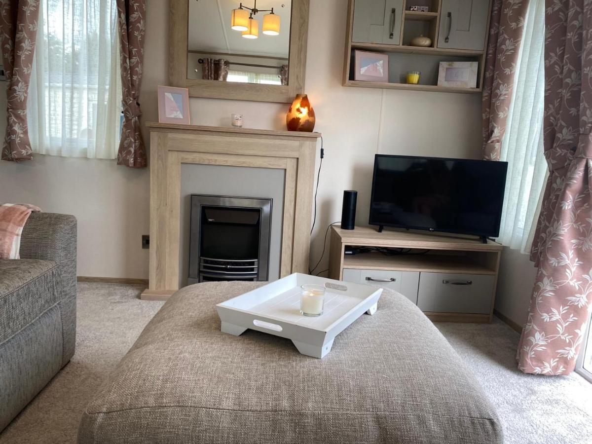Lake District Prestige Caravan, 3 Bedrooms, Sleeps 8 On Haven Holiday Park Flookburgh Esterno foto
